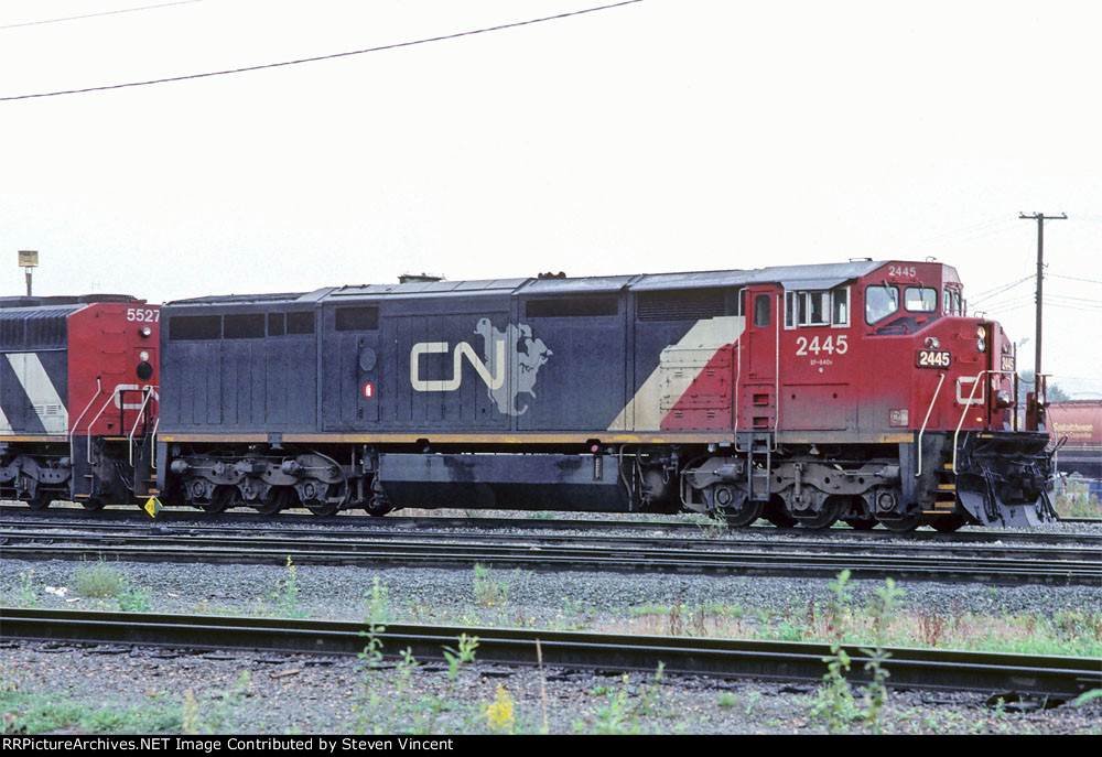 Canadian National C40-8M #2445